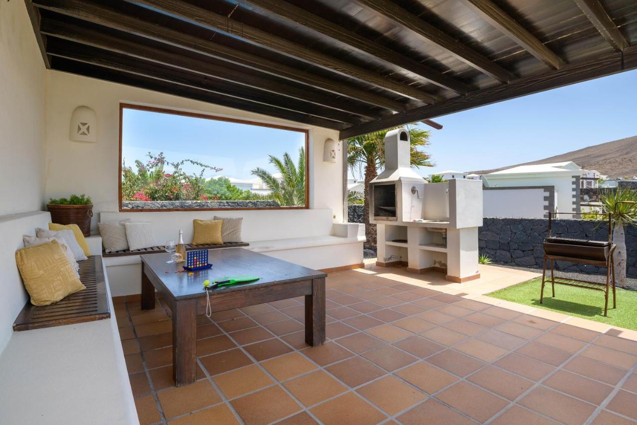 Villa Los Dragos Playa Blanca  Extérieur photo